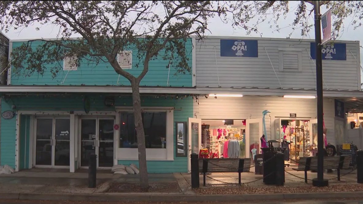 Businesses reopen in Tarpon Springs